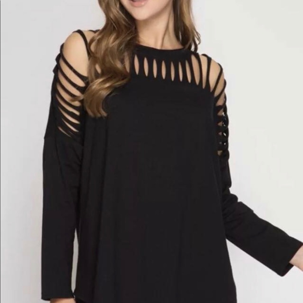 She & Sky Black Shredded Top Small